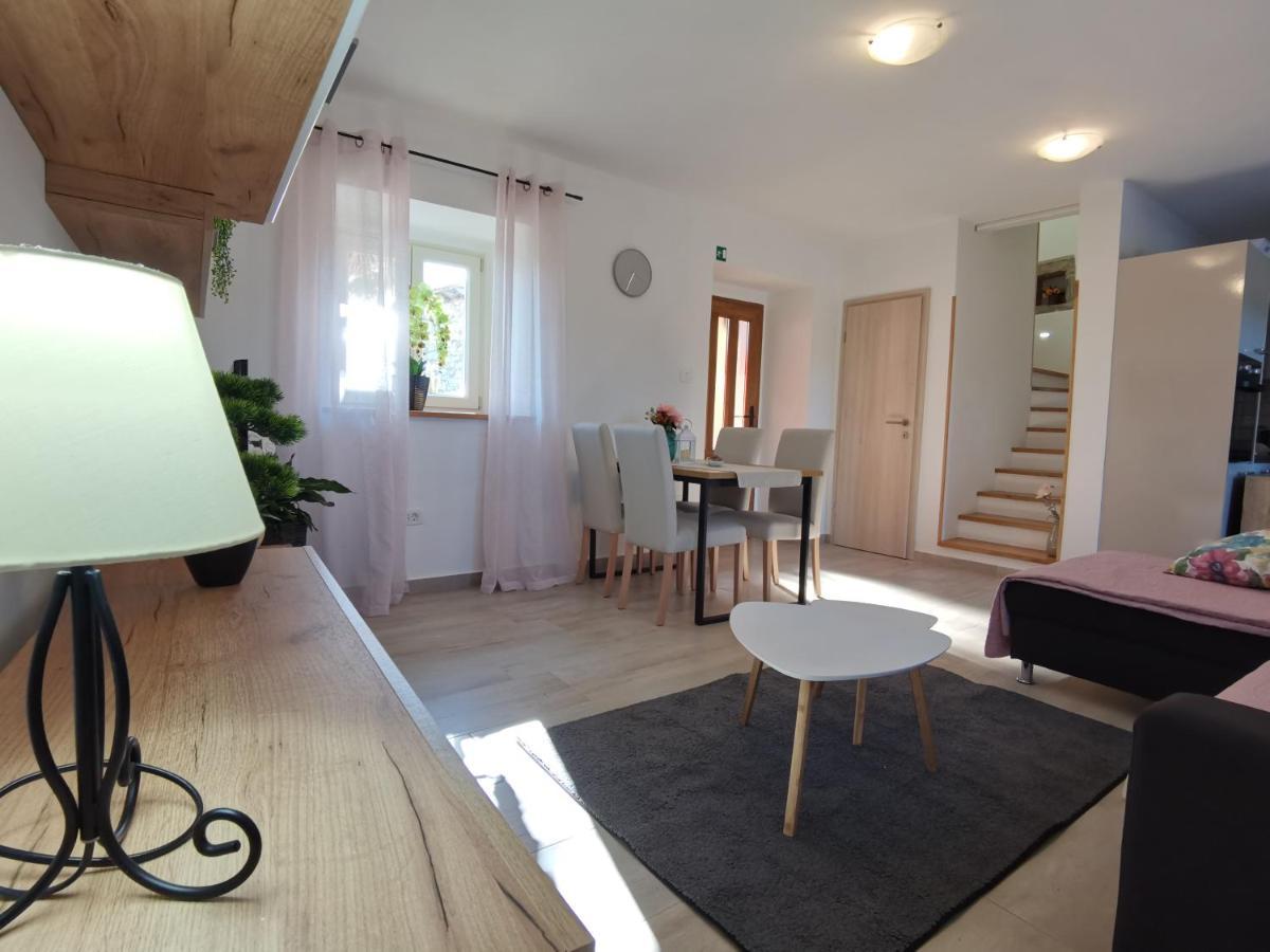 Jasmina Apartment Hum المظهر الخارجي الصورة