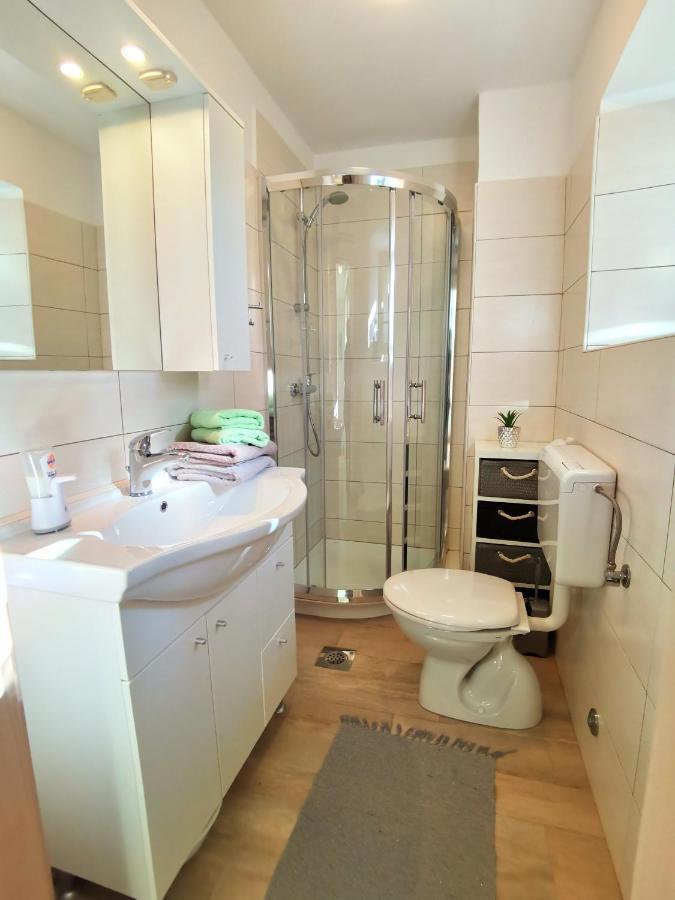 Jasmina Apartment Hum المظهر الخارجي الصورة